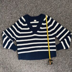 a new day Navy and White V-Neck Chunky Fall Sweater size Large